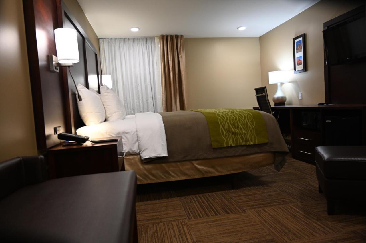 Giles Hotel Inn And Suites Pulaski Exteriér fotografie